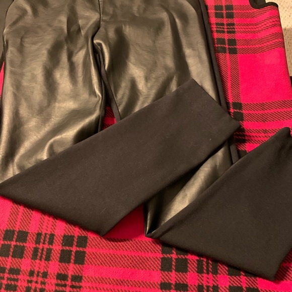 Sz 10 Ralph Lauren gorgeous faux leather front with stretchy back. - Picture 4 of 6